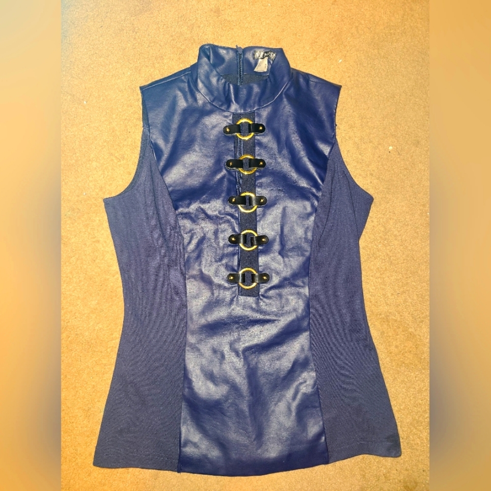 Venus FAUX LEATHER O RINGS TOP